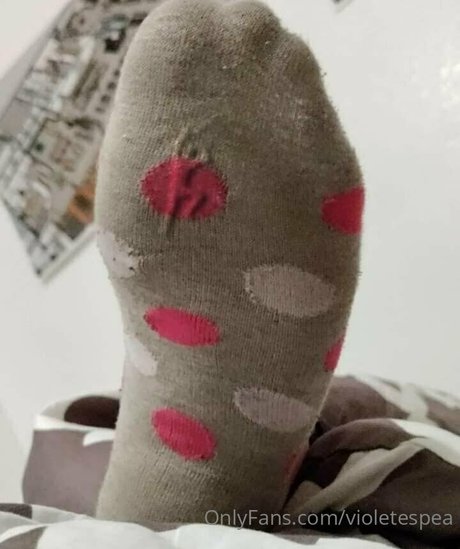 violetespea model top pic