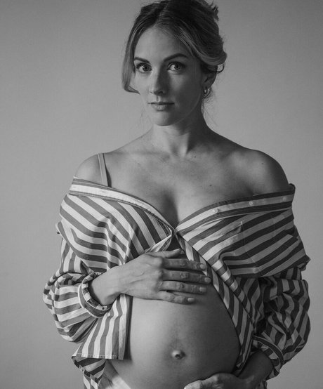 Julie Nolke porn model img