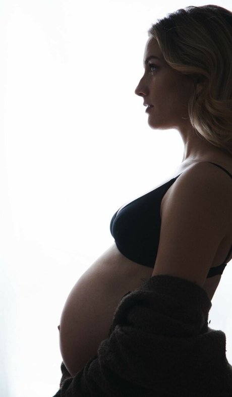 Julie Nolke perfect actress photo