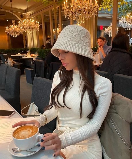 Faryn Corey nice model galleries