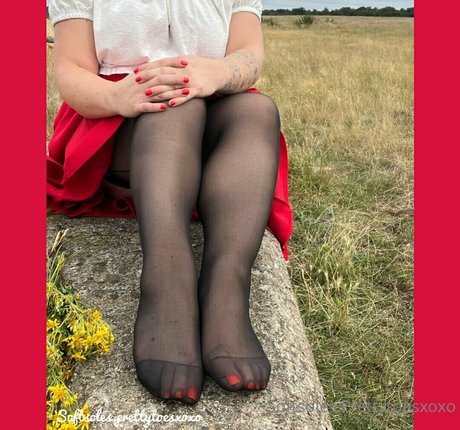 softsoles prettytoesxoxo hd star photo