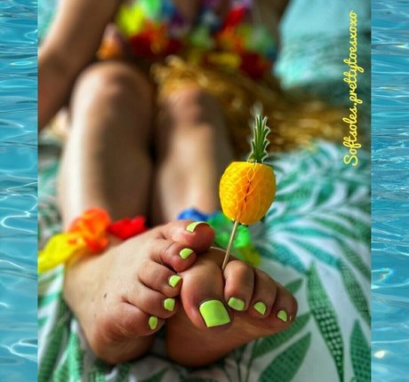 softsoles prettytoesxoxo nude star gallery