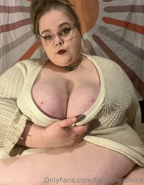 fatstonerchick sex model img