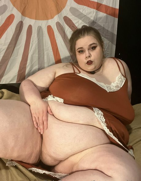 fatstonerchick model pretty pics