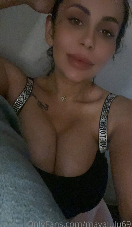 mayalulu69 perfect model picture