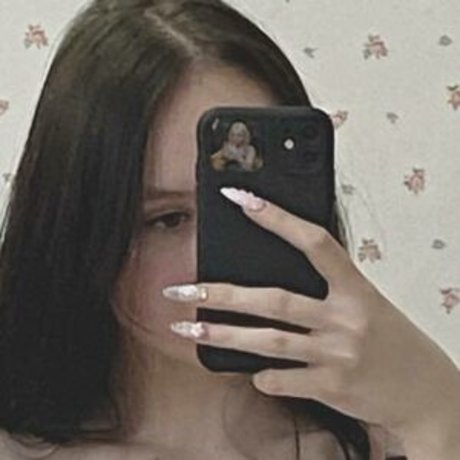 conitenok model nudes photos