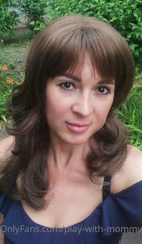 play with mommyy erotic actress pictures