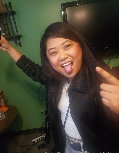 ponytail onlyfans pretty photos