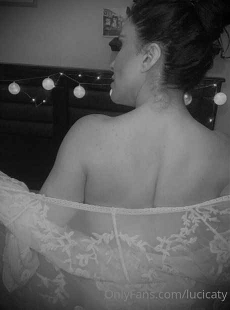 soylu dechile sex actress photos