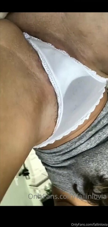 fallinlovia pornstar adult images