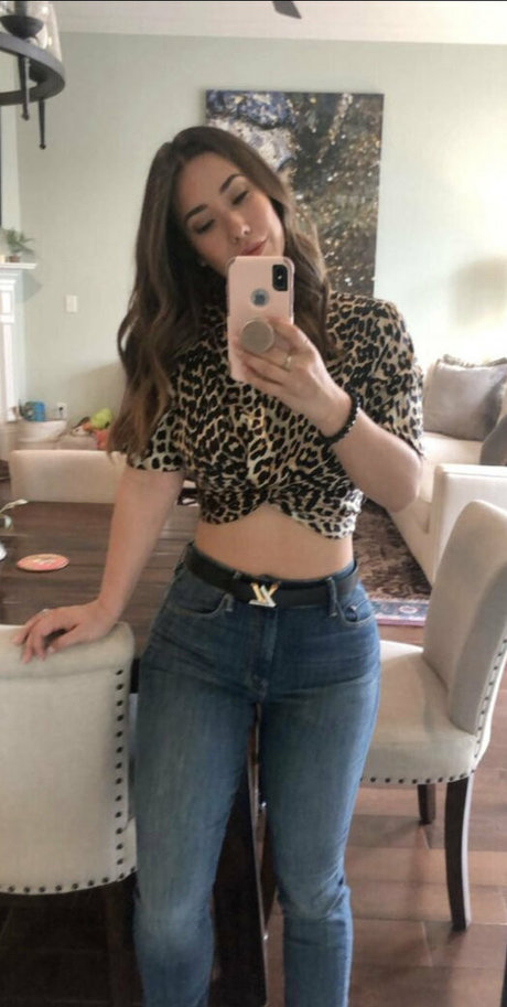 petite asian onlyfans free naked picture