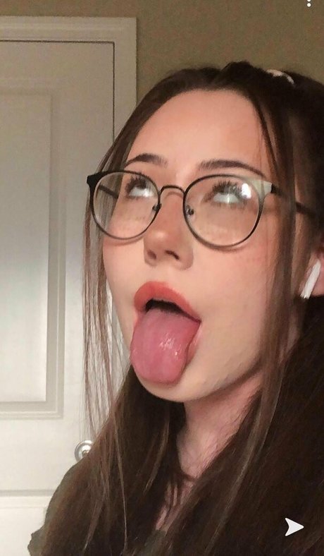 AliciaJade sexy model img