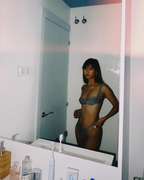 thuvnn pornographic model galleries