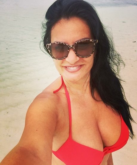 big tits mom onlyfans sexy naked gallery