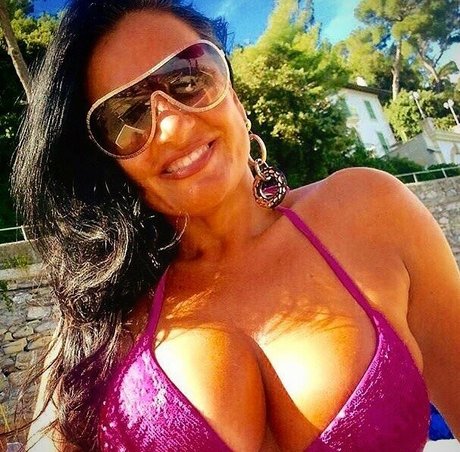 Angela Cavagna nudes star pictures