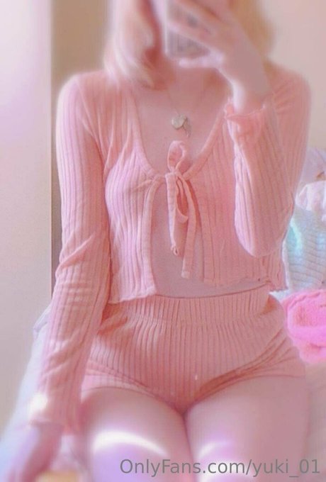 yuki 01 nudes star img