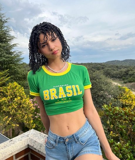 Larissa Kimberly pornstar beautiful img