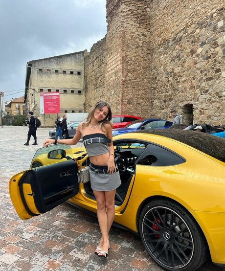 Larissa Kimberly best model pictures