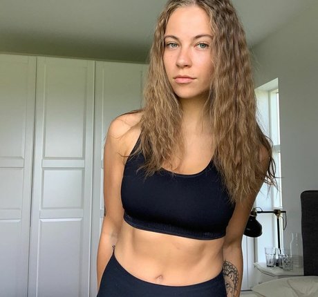 Melina Sophie porn actress gallery