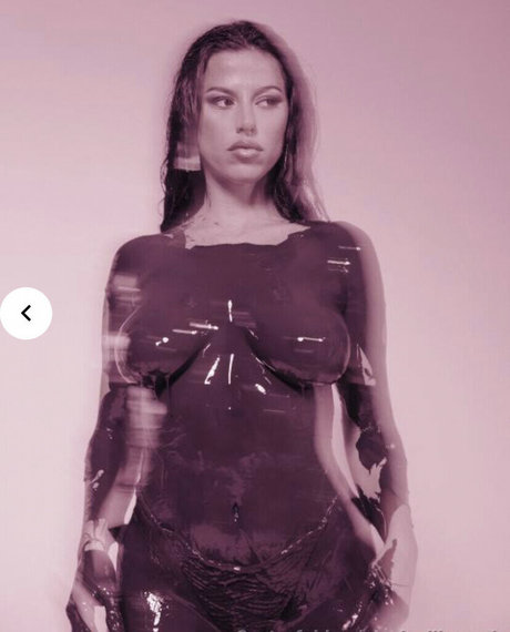 Victoria Villarroel nude pornstar pic