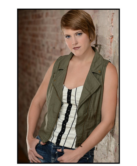 Mindless Entertainment beautiful model archive