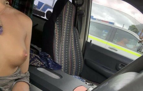 Shannonlouise sexy actress pictures