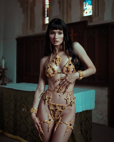 Saich0tic star pretty photo