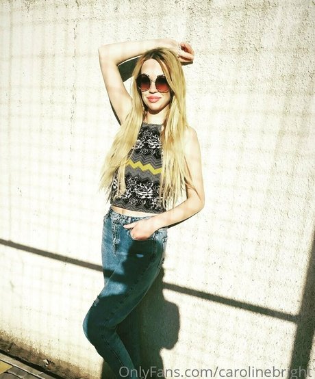 carolinebright naked star image