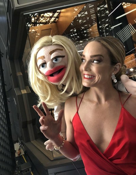 Caity Lotz adult model galleries