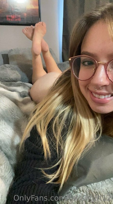 Fetishgirl12 perfect model image