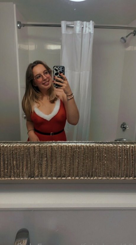 Fetishgirl12 exclusive model pics