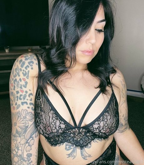 msstealyagirl hot pornstar pics
