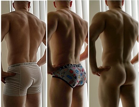 justingains sexy star photo