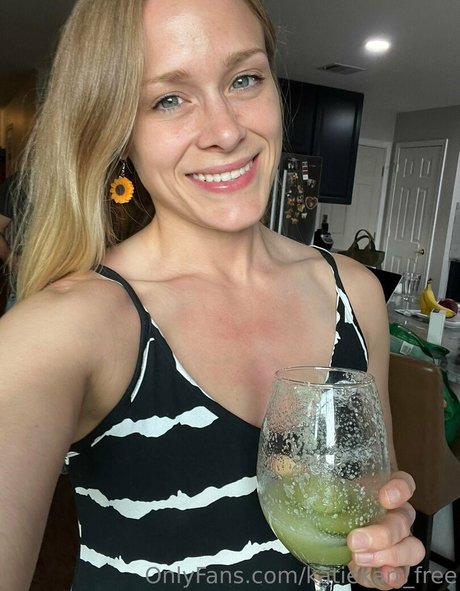 katiekarr free erotic actress image