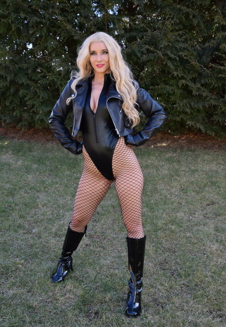 milf pantyhose onlyfans hot nude photo