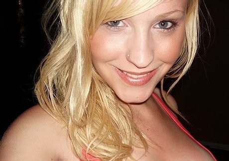 Jessica Blondet hd star images