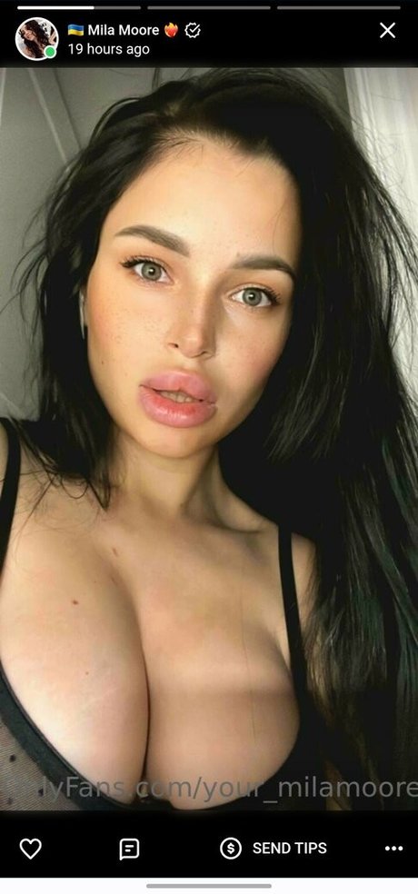 Mila Moore sex model picture