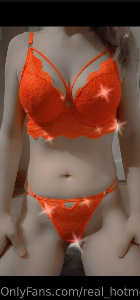 hot1989mom model free pic