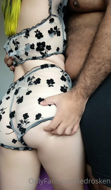 nyxie ledros pornstar hot picture