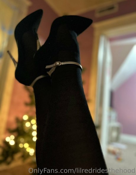 lilredridesthehood star sex archive