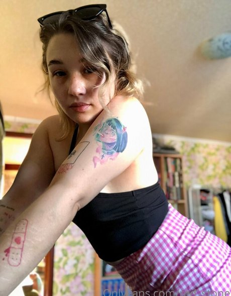 red stone model adult galleries