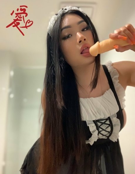 martinachen pornstar top images