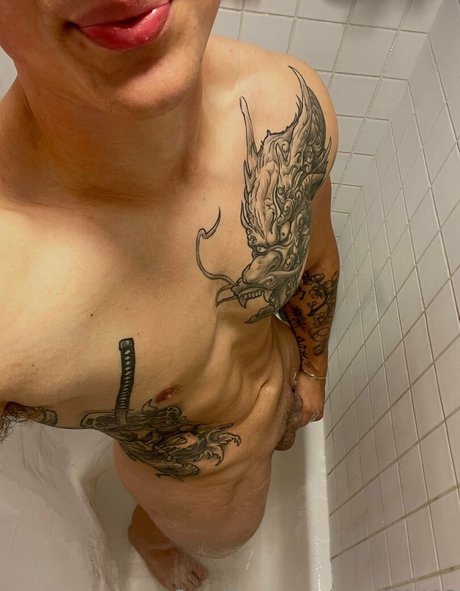 itsreallyyjj art model image