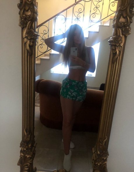 Anna Ilyasova star erotic pics