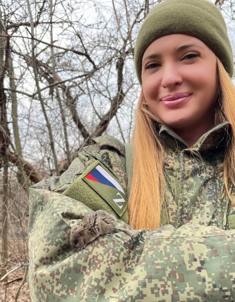 Anna Ilyasova star art pics