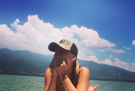 Anna Ilyasova pornstar hot img