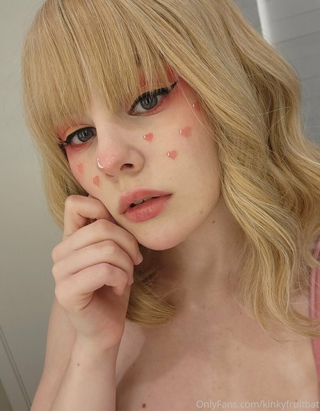 kindlyfruitbat Quick photo