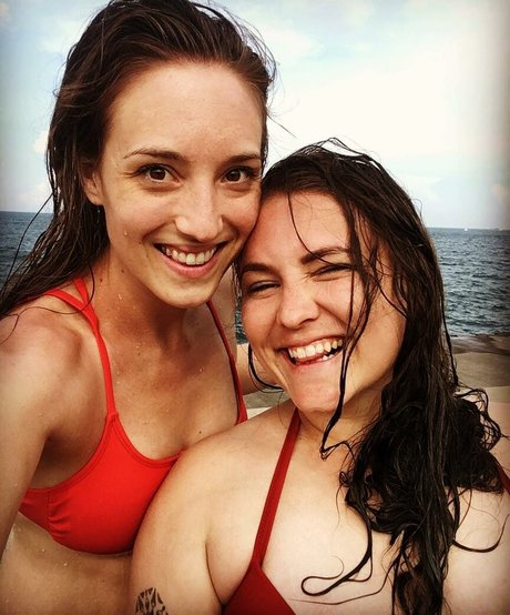 hooters onlyfans art nude gallery