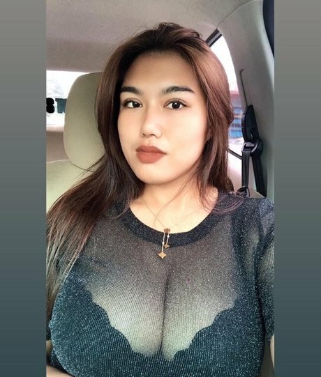 Thanaporn free model pictures