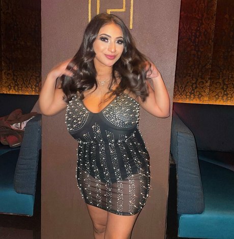 Mimi Russo pornographic model galleries